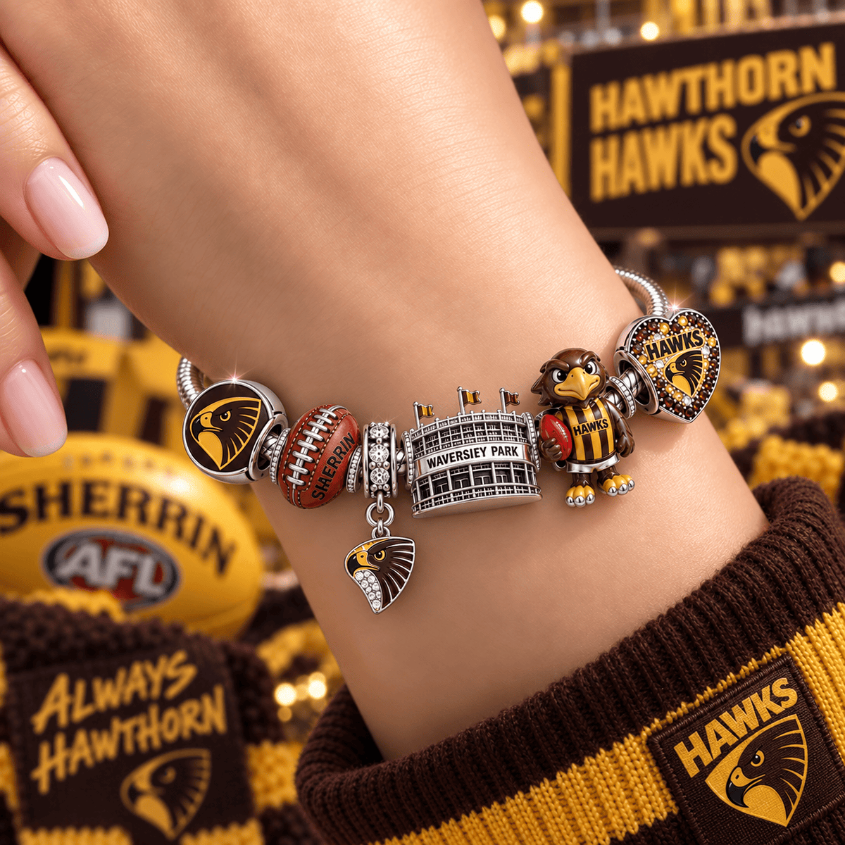 HTH Gold Charm Bracelet Set VTH